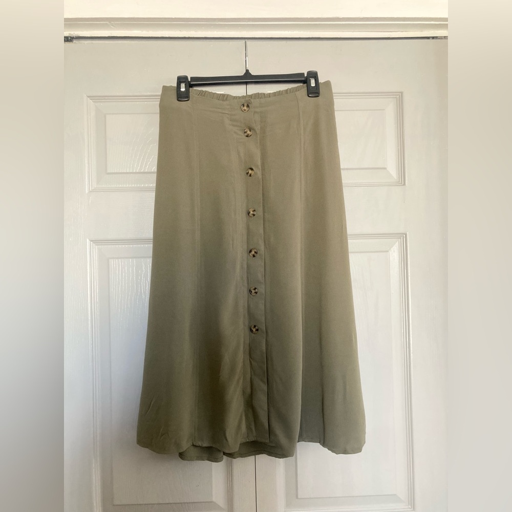 Button down green midi skirt